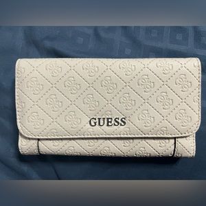 Guess wallet - New